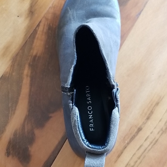 Boots - Picture 4 of 4